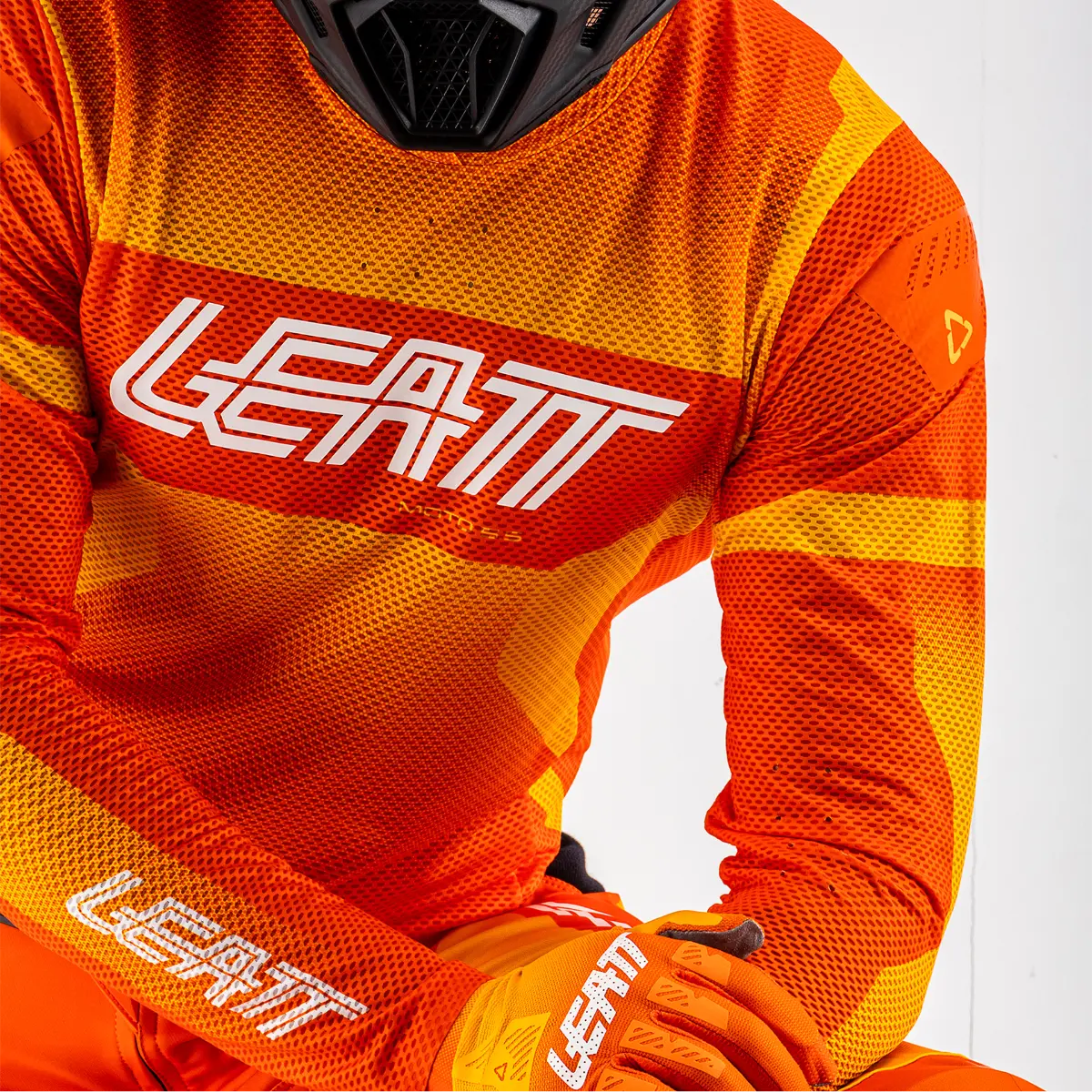 Leatt Moto 5.5 Ultraweld MX Jersey 2025 Flame